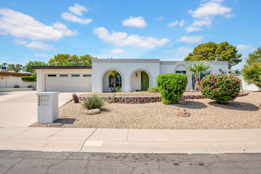1 web or mls 9240 n 32nd pl 1