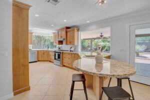 12 web or mls 9240 n 32nd pl 12