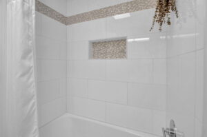 23 web or mls 9240 n 32nd pl 23
