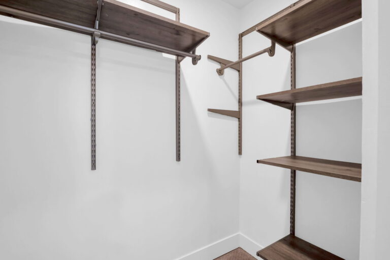 24 web or mls 8740 e monte vista rd 24